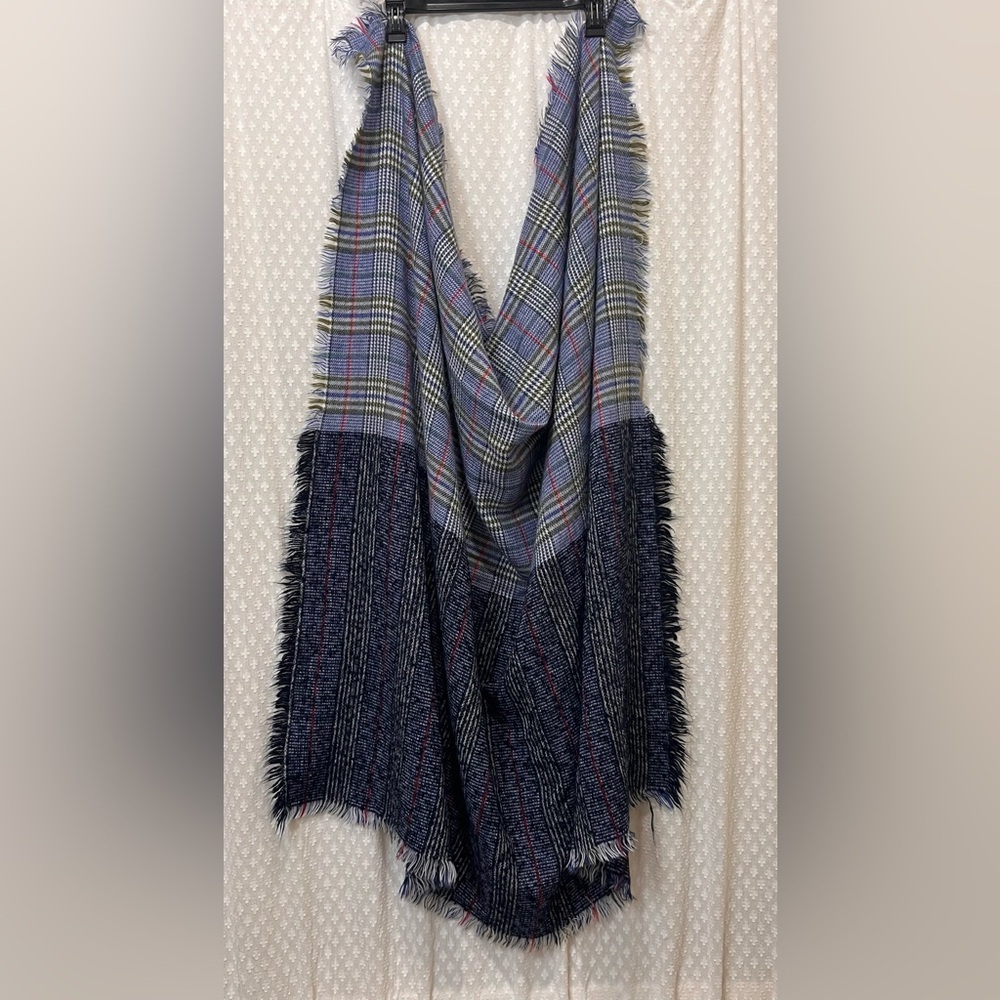14th & Union Blue Colorblock Thick Large Knit Fringe Blanket Scarf